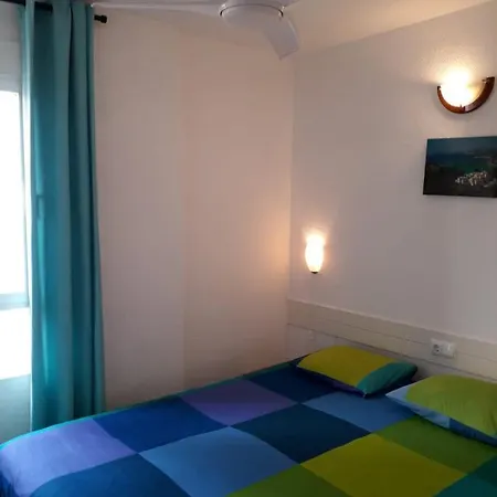 5 Min To Levante Apartment *